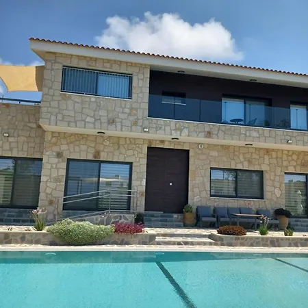 וילה Melissa Hills *