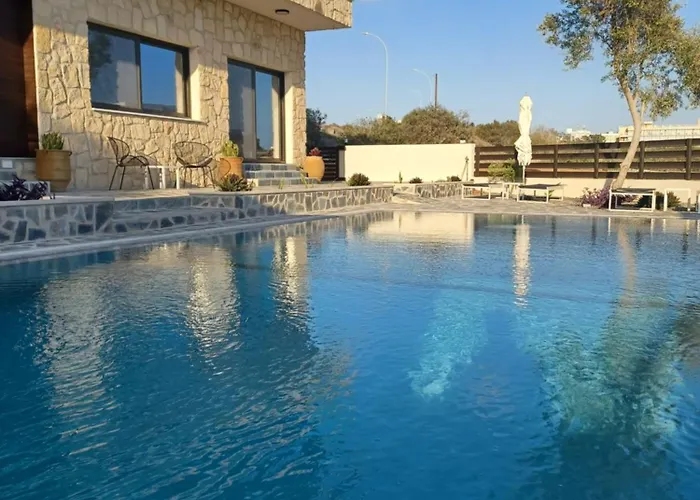 ヴィラ Melissa Hills アヤナパ